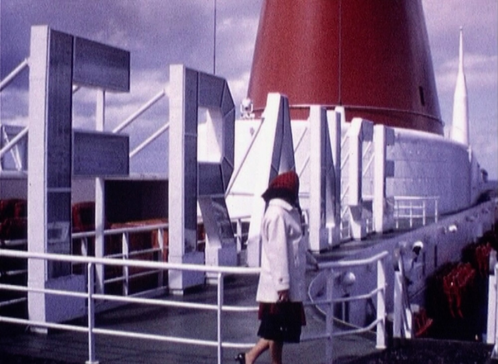 Photogramme tiré du film “Croisière sur le France” Yves Le Roy - 1968