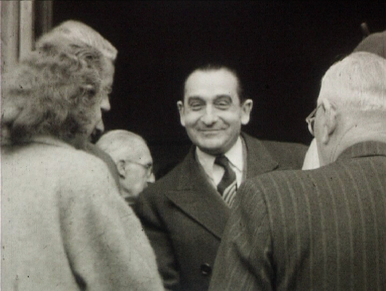 "Visites de Pierre Mendès France à Louviers" de Pierre Boust - 1954 © Normandie Images