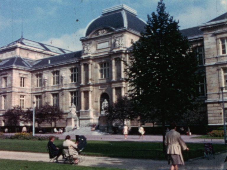 Photogramme tiré du film “Rouen” de Vivier Robert - 1965