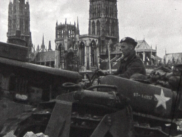 "Libération de Rouen" 1944 - Pierre Legros - NB/muet, film 8 mm
